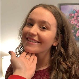 Meet your Posher, Natalie